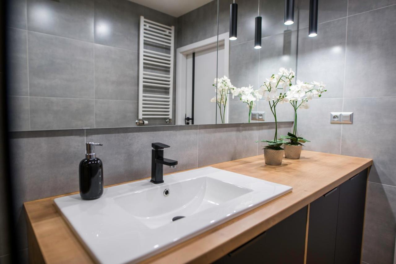 Nowoczesny Apartament Na Warmii I Mazurach Z Garazem Biskupiec  Esterno foto